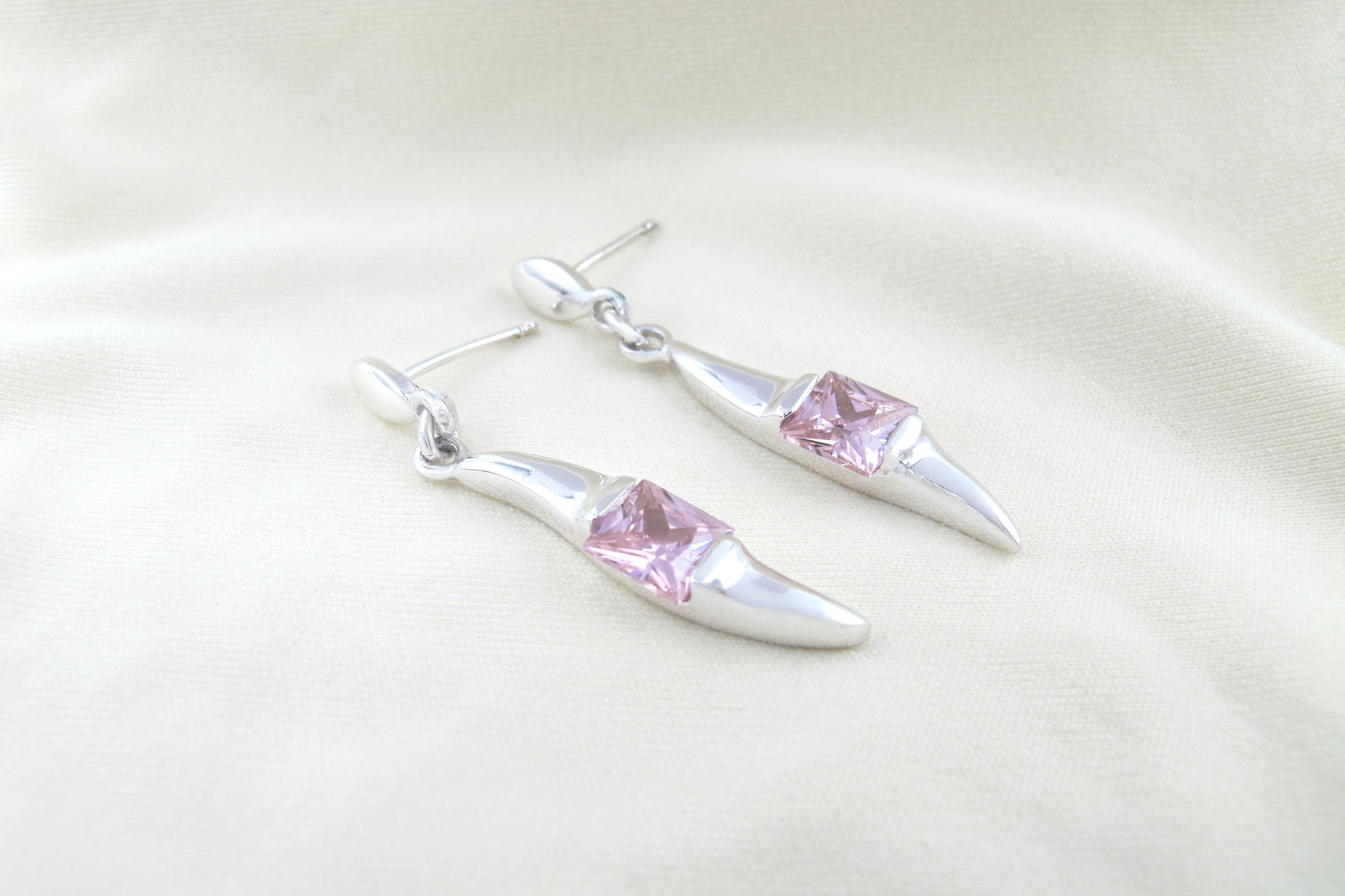 Alice - Boucles d'oreilles pendantes en argent sterling de 40 mm avec zircone cubique rose