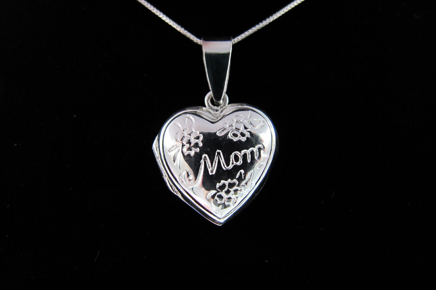 Mirabelle - Médaillon en argent sterling « Je t'aime maman » sur une chaîne en argent sterling