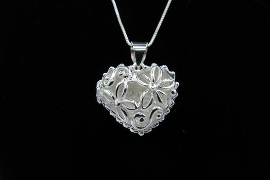 Blossom - Médaillon en filigrane en argent sterling sur une chaîne en argent sterling